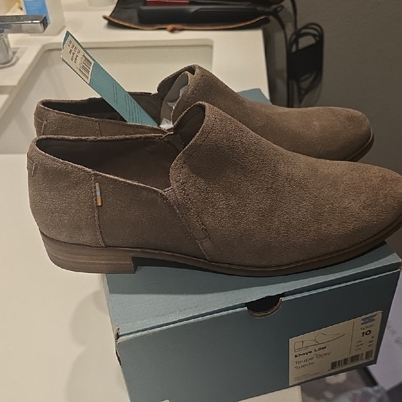Toms Men's Suede Slip-Ons in Taupe Gray - Picture 2 of 5